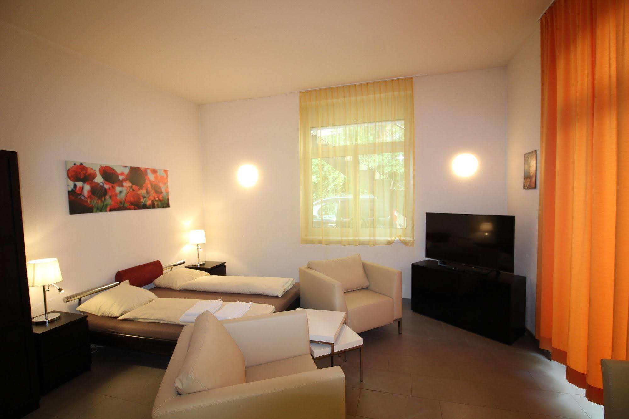 Swiss Star Oerlikon Inn Curych Exteriér fotografie